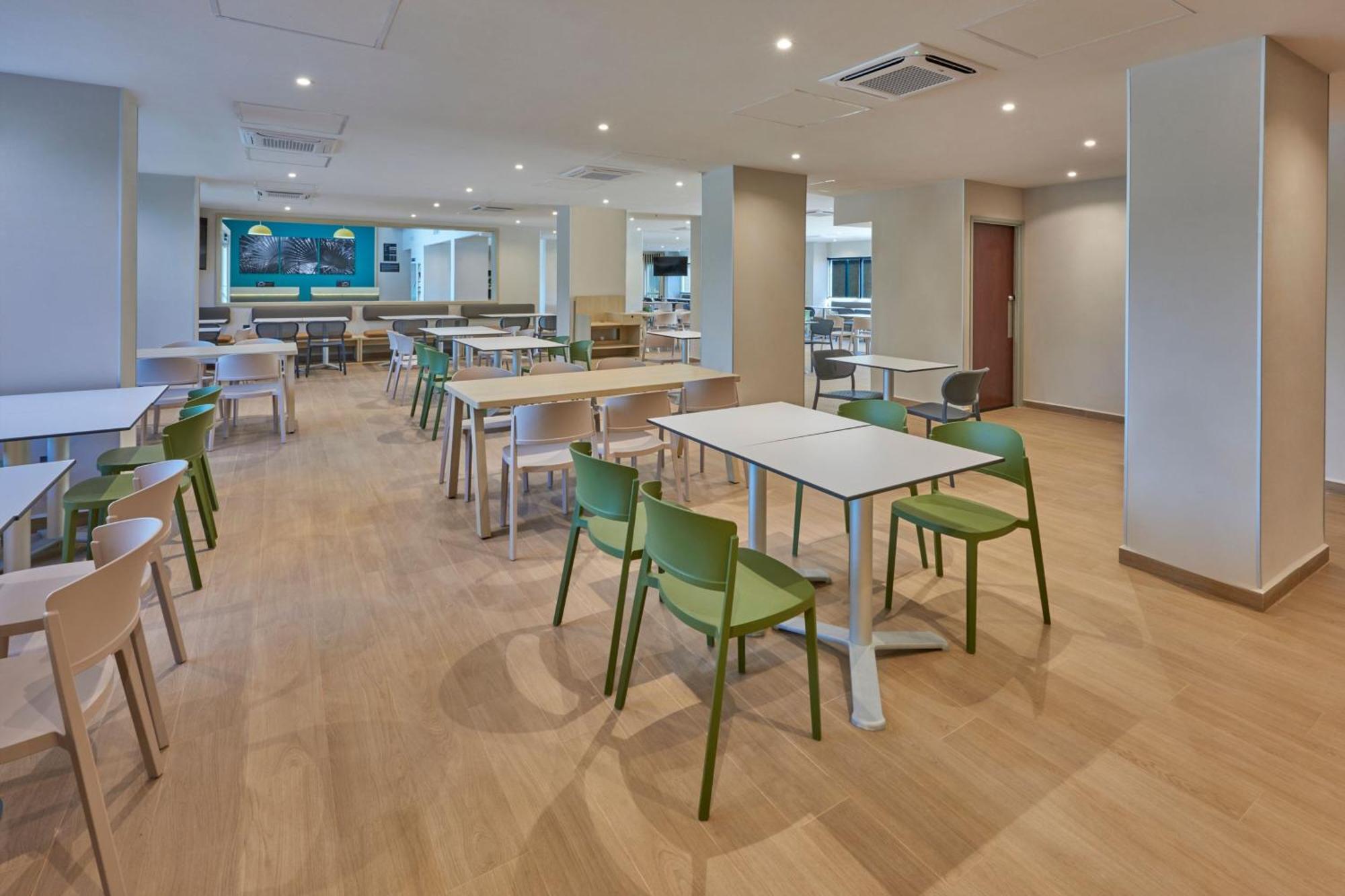 普拉亚德尔卡曼城市快捷酒店 普拉亚卡门 外观 照片